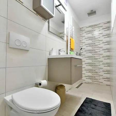 Apartment In - Insel Krk 53313 Malinska