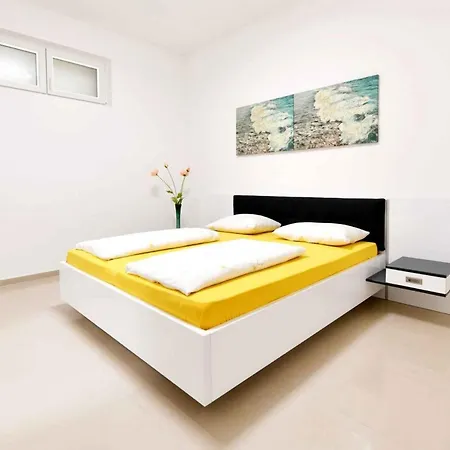 In - Insel Krk 53313 Apartment Malinska